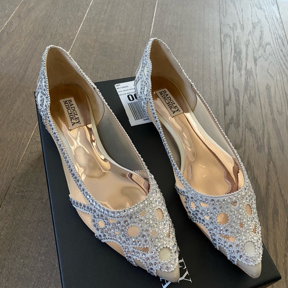 New! Badgley Mischka Gigi Rhinestone-Embellished Pointed-Toe Flats size 8 - Picture 3 of 3